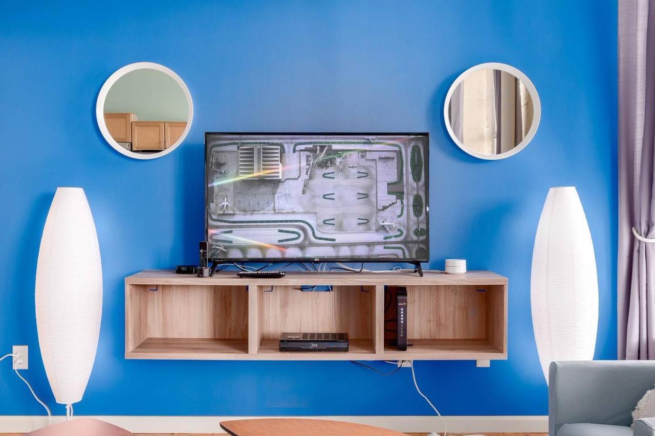 Апартаменты Trifecta 2Br Free Parking Modern Superhost Дарем Экстерьер фото